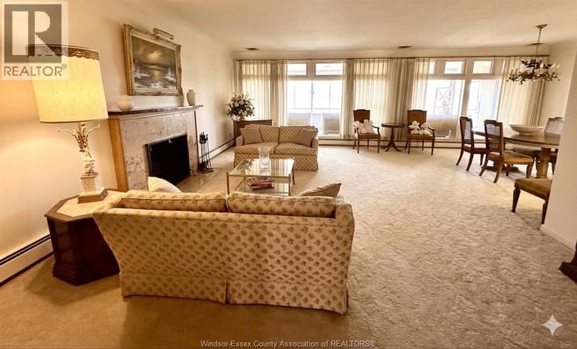 4470 Riverside Drive — photo 7 of 40