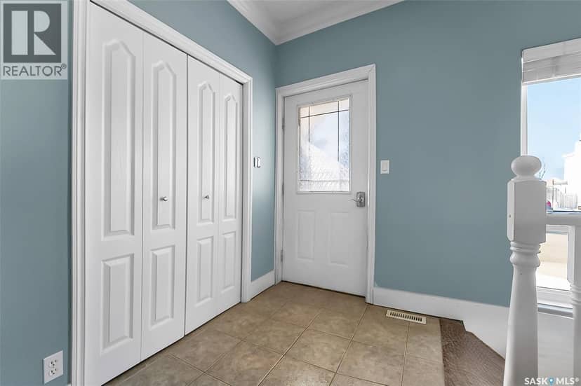 207 5th AVENUE E, Biggar, photo 4