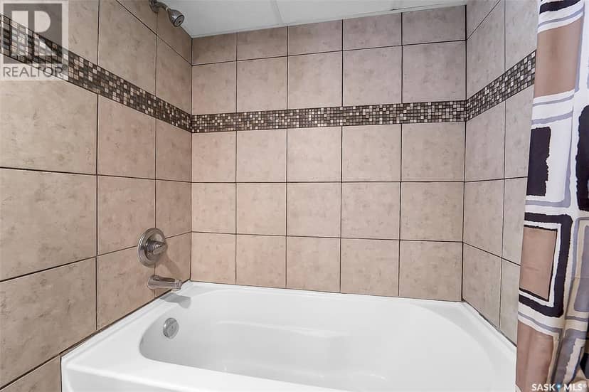 207 5th AVENUE E — photo 29 of 40