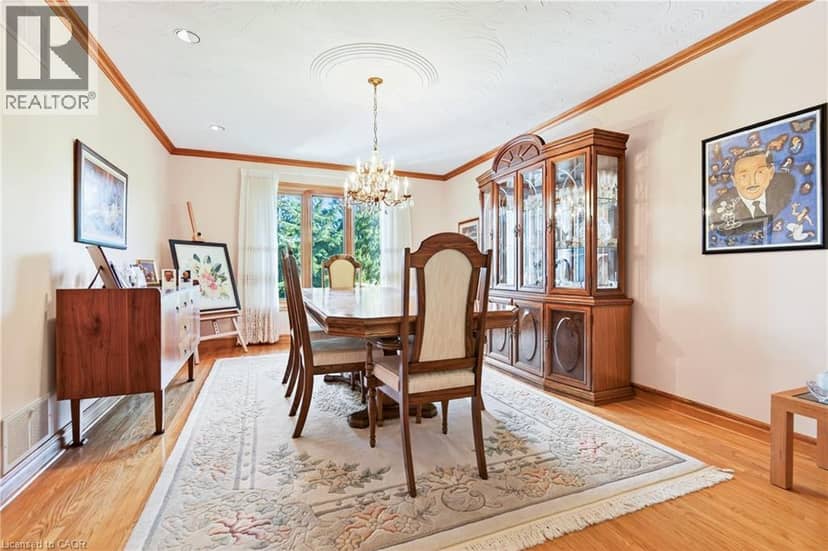 79 MAPLE Drive — photo 9 of 21