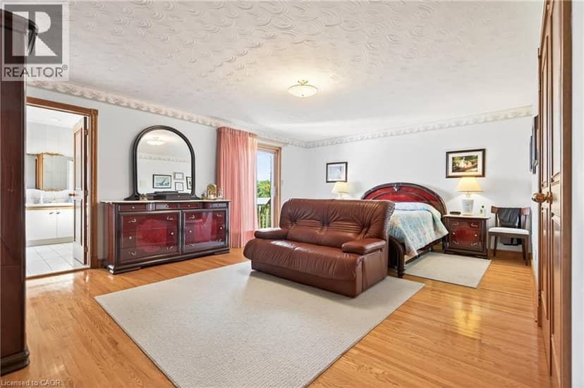 79 MAPLE Drive — photo 13 of 21