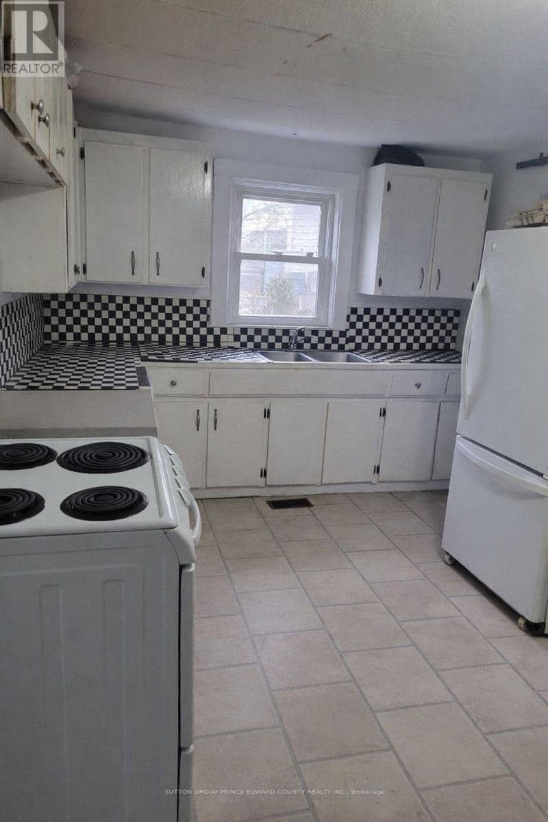 11 Low Street — photo 9 of 34