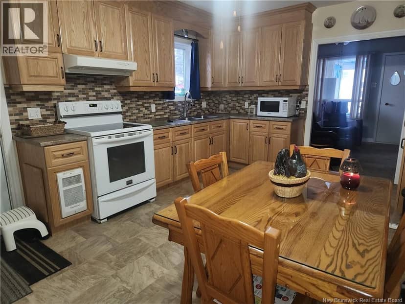 66 St-Antoine Street, Saint-Léonard, photo 3