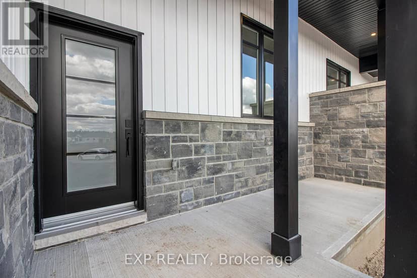 773 Lacroix Road — photo 4 of 28