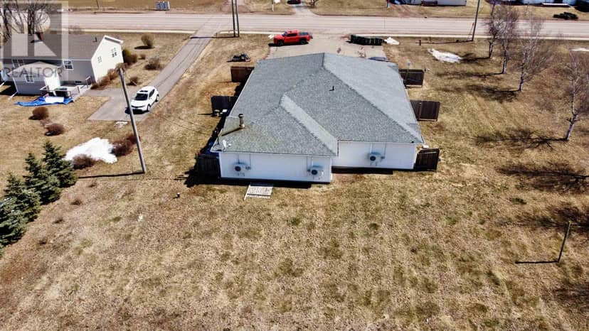 125 Lady Slipper Drive N — photo 3 of 40