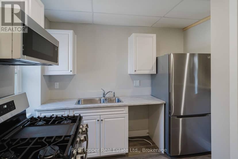 682 7th St A East Street — photo 11 of 40