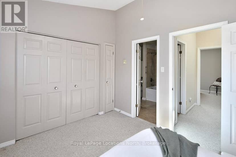 52 - 100 Alice Street W — photo 10 of 24