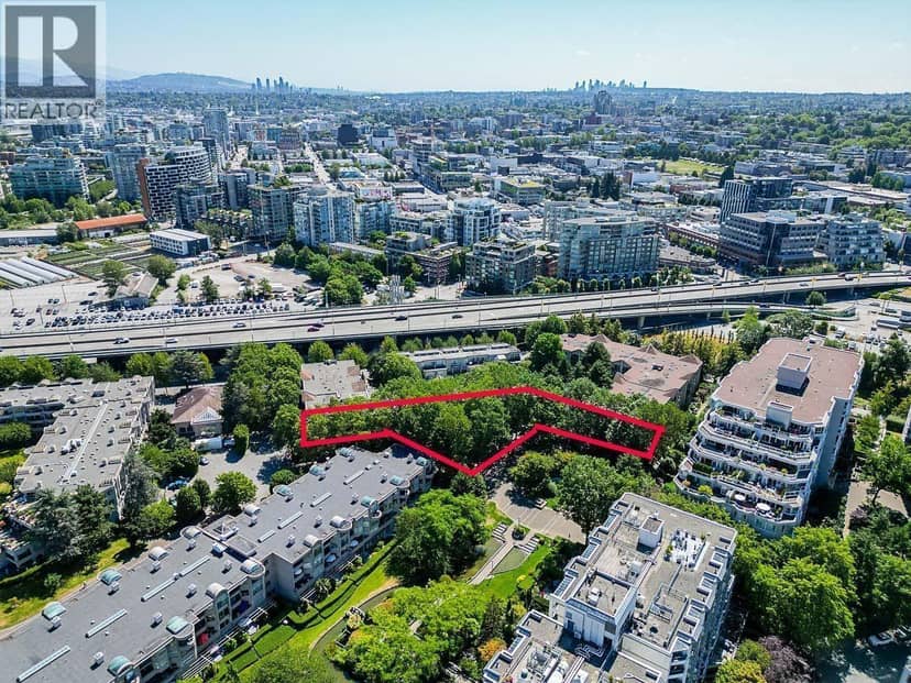 500 STARBOARD SQUARE, Vancouver, photo 6