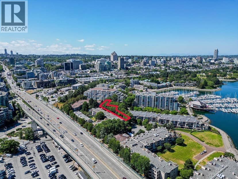 500 STARBOARD SQUARE, Vancouver, photo 7