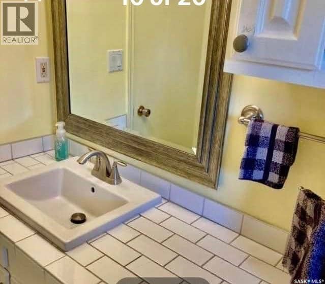 134 Lakeshore DRIVE — photo 18 of 25