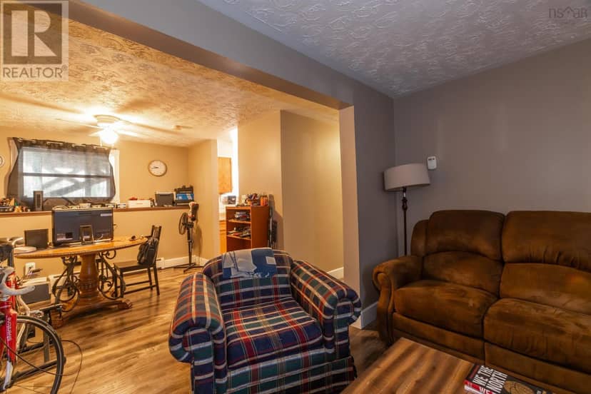 1663 South Bishop Road — photo 16 of 40