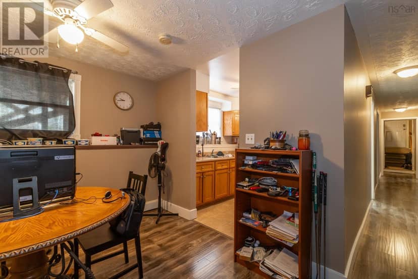 1663 South Bishop Road — photo 13 of 40