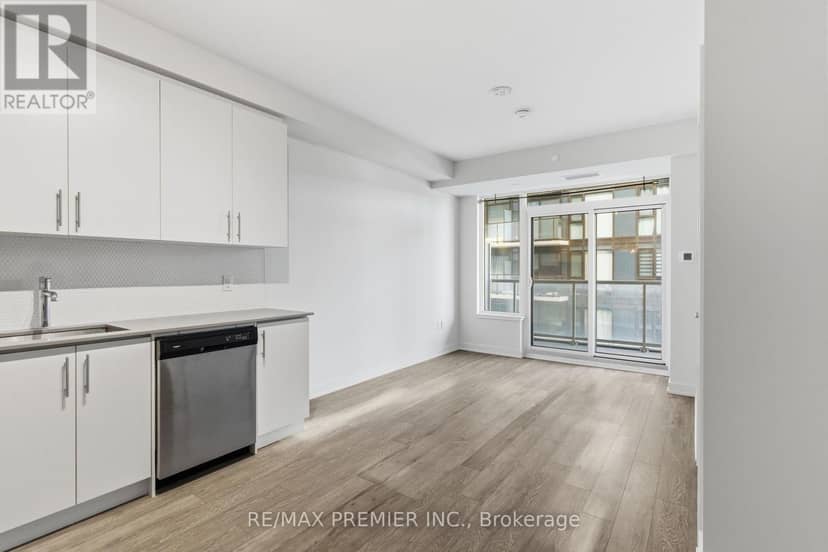 914 - 212 King William Street — photo 17 of 37