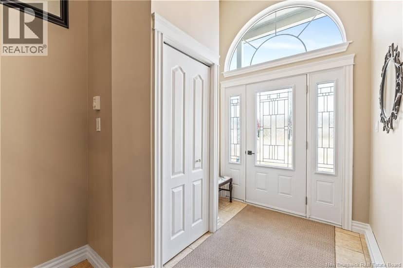 22 Joey Street — photo 2 of 32