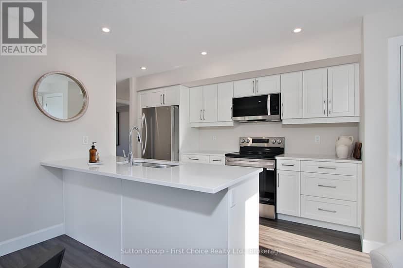 Unit 35 - 3202 Vivian Line — photo 12 of 25