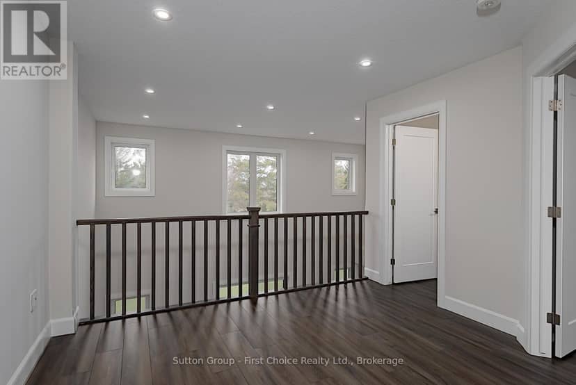 Unit 30 - 3202 Vivian Line — photo 15 of 21