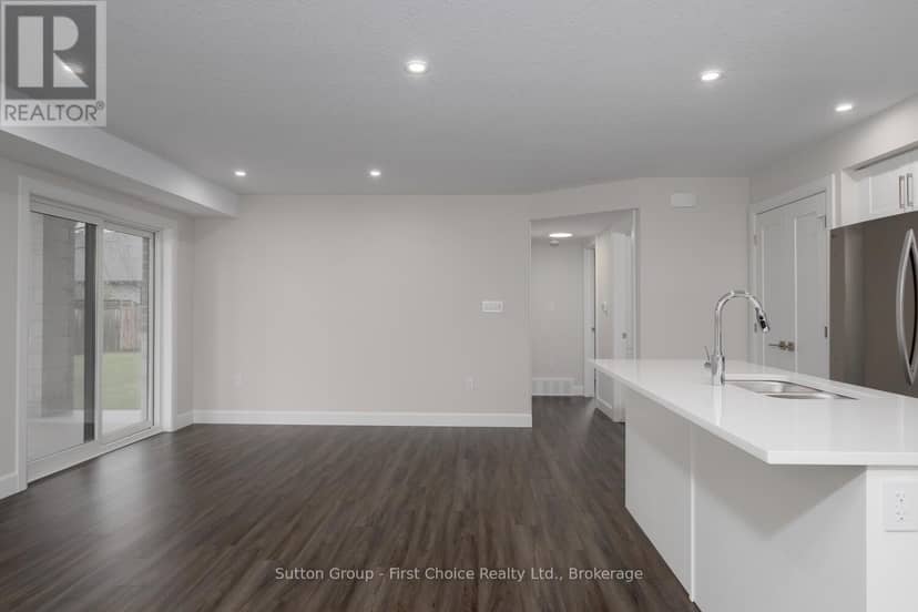 Unit 37 - 3202 Vivian Line — photo 10 of 15