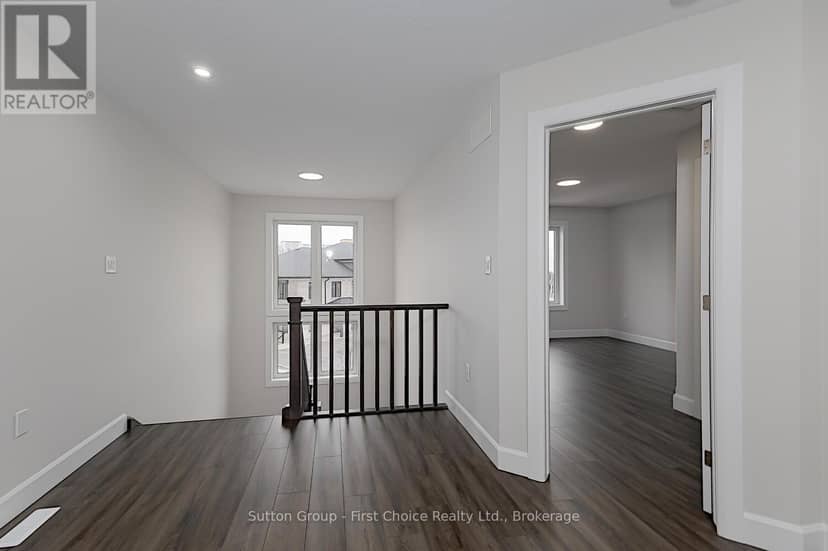 Unit 42 - 3202 Vivian Line — photo 16 of 24