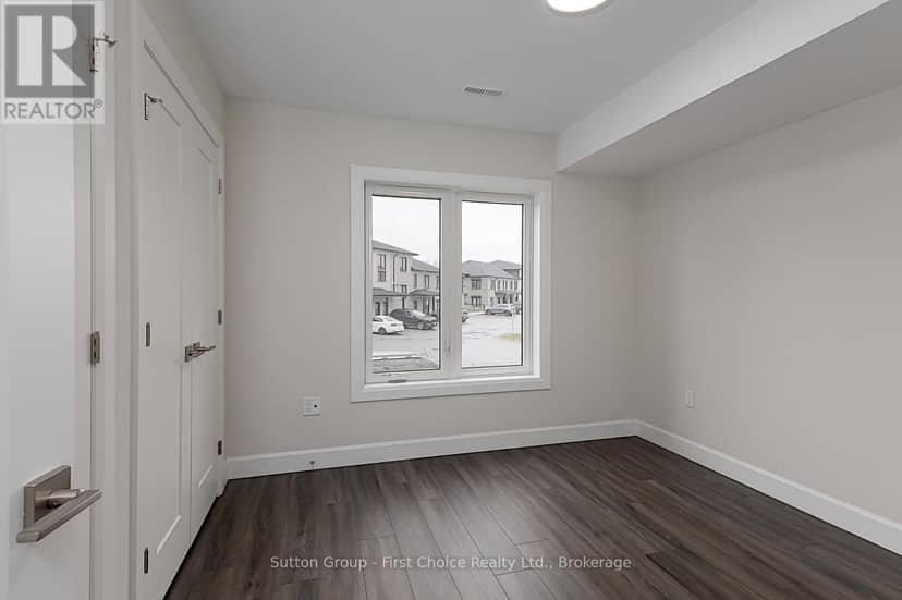 Unit 42 - 3202 Vivian Line — photo 20 of 24