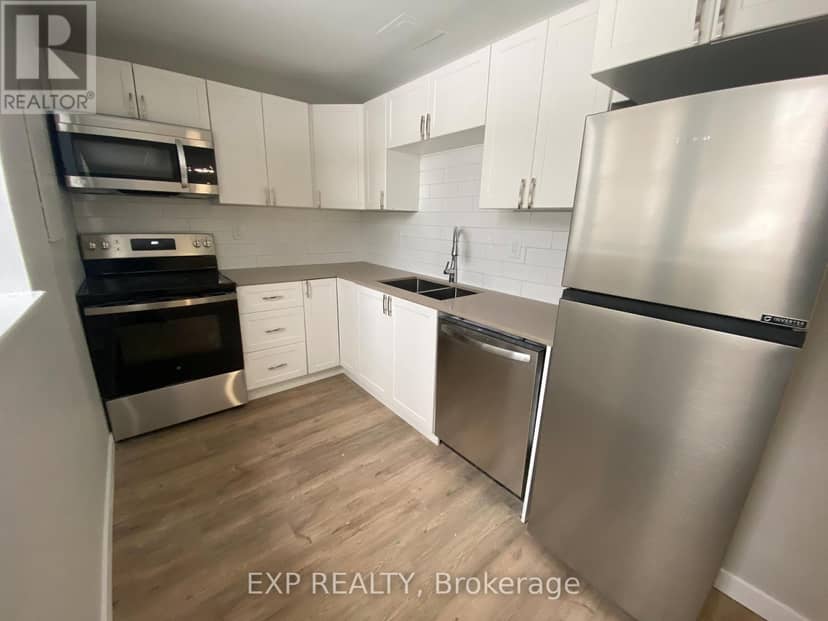50 Central Avenue W, Brockville, photo 8