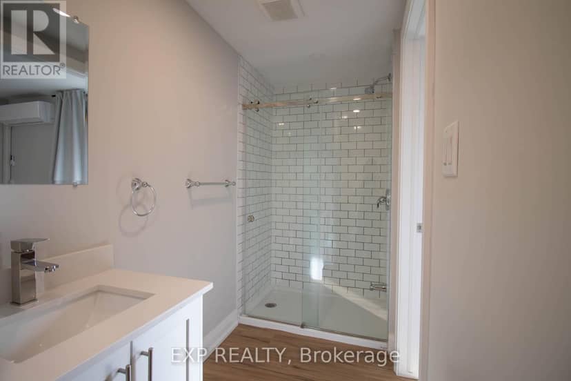 81 Empire Street — photo 22 of 40