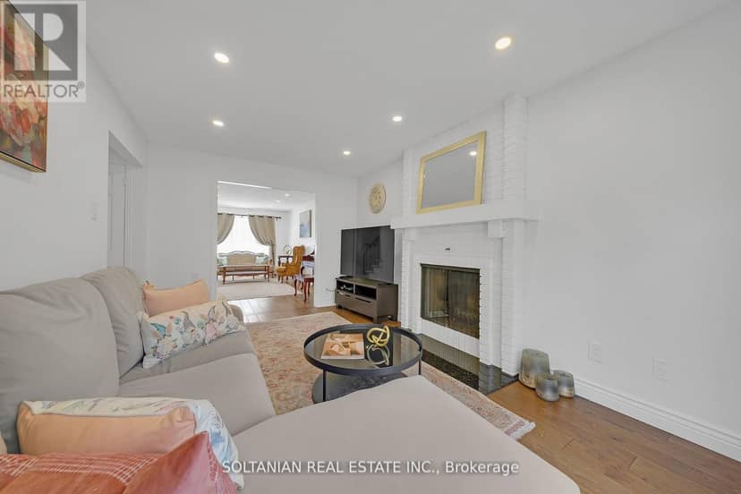 54 Braeburn Drive — photo 5 of 40
