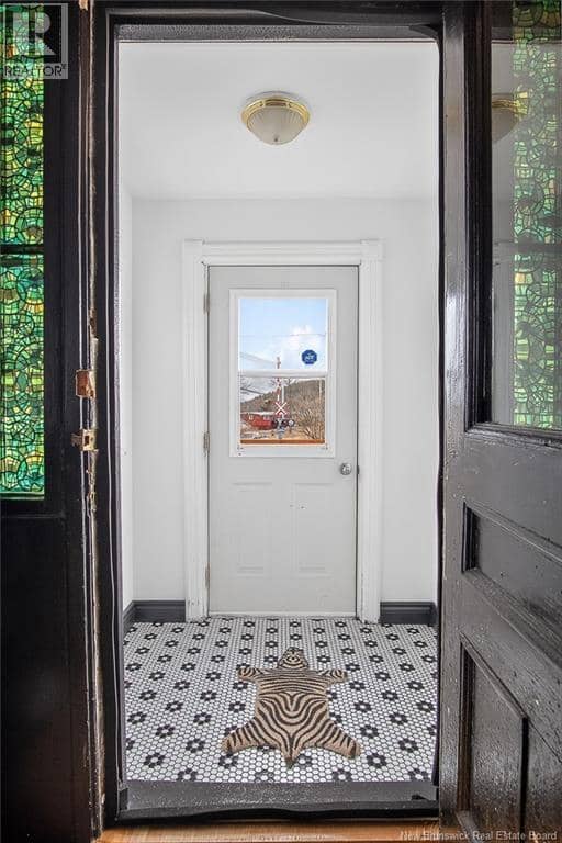 754 Sand Cove Road — photo 5 of 40