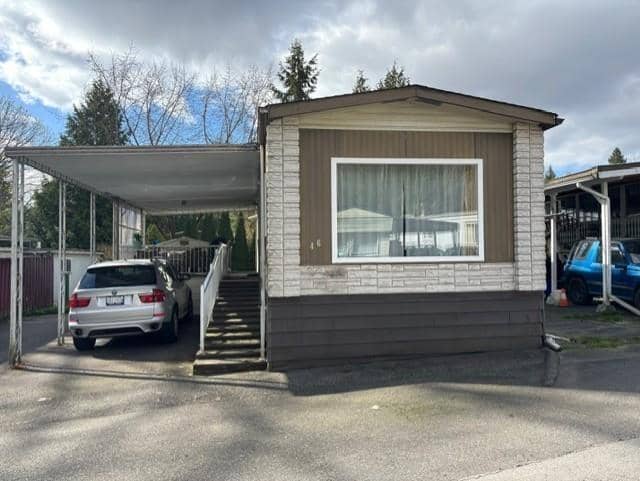 46 8266 KING GEORGE BOULEVARD, Surrey