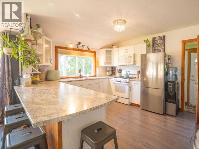 1819 ROBERTS ROAD, Powell River, photo 4