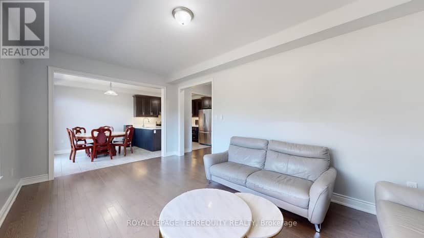 28 Richmond Park Drive — photo 10 of 40