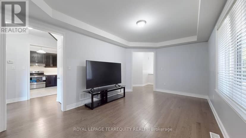 28 Richmond Park Drive — photo 11 of 40