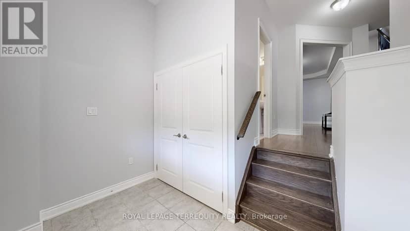 28 Richmond Park Drive — photo 22 of 40