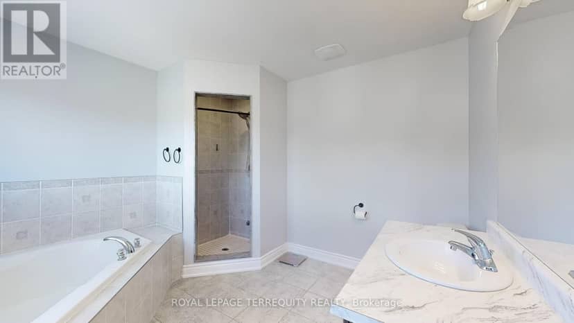 28 Richmond Park Drive — photo 31 of 40