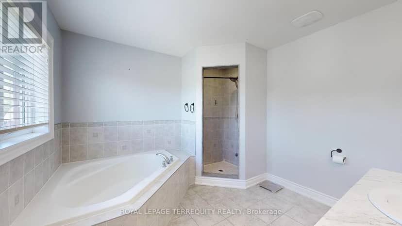 28 Richmond Park Drive — photo 32 of 40