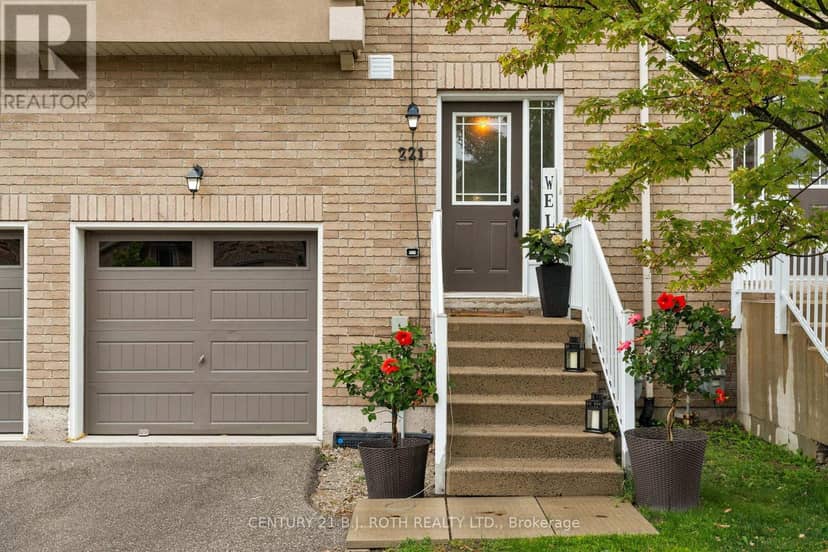 221 Harvie Road, Barrie, photo 2