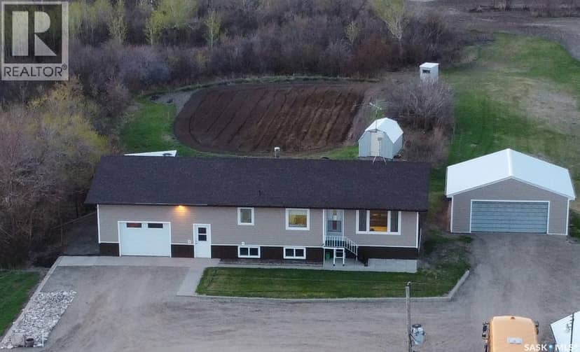 Gonsch Acreage, Longlaketon Rm No. 219