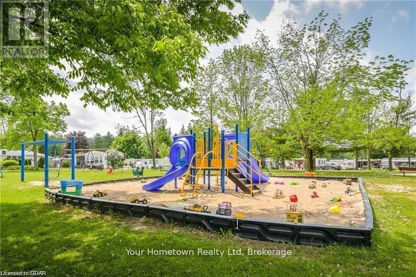 613 Oak Crescent — photo 18 of 20