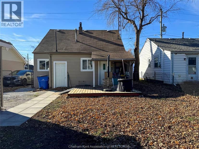 17 McNaughton Avenue — photo 6 of 21