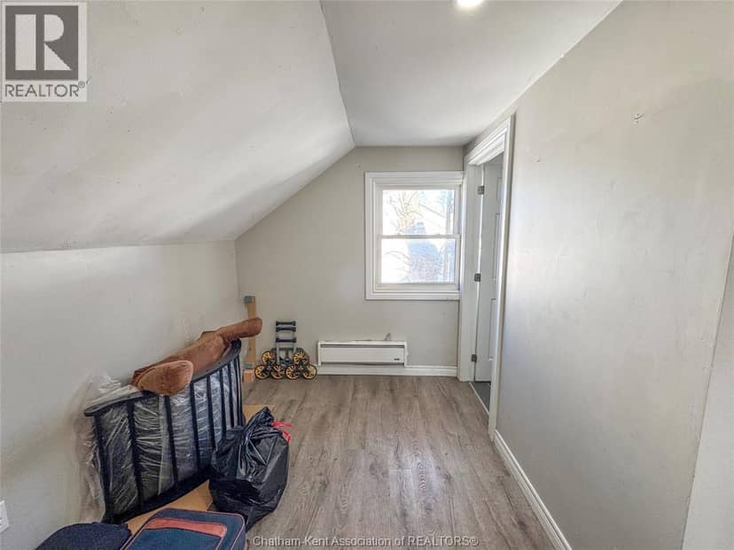17 McNaughton Avenue — photo 7 of 21