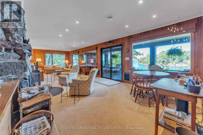 36 Bostwick Island, Leeds and the Thousand Islands, photo 8