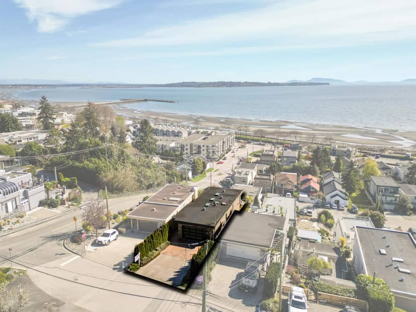 14786 MCDONALD AVENUE, White Rock, photo 3