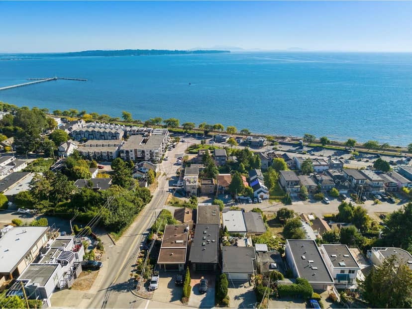 14786 MCDONALD AVENUE, White Rock, photo 4