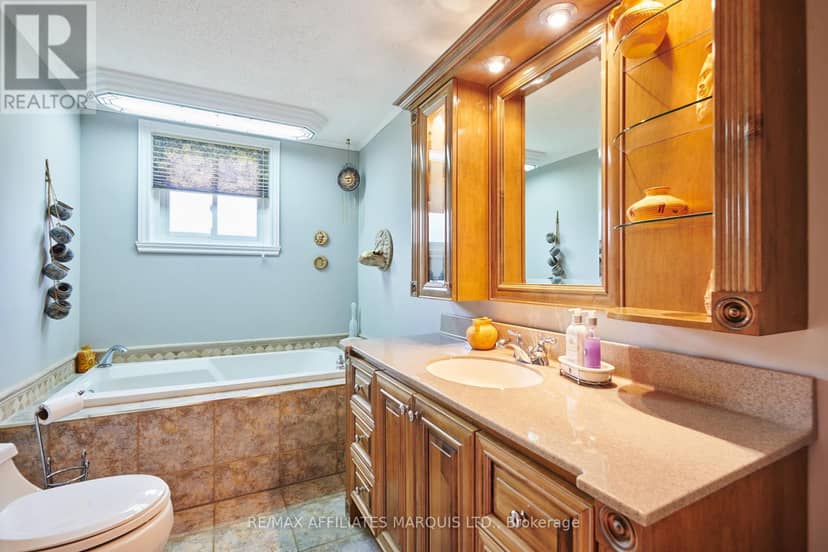 11 Ault Drive — photo 15 of 38