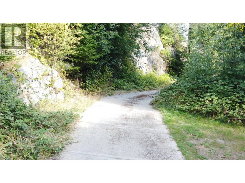 5661 SALMON DRIVE, Sechelt, photo 3