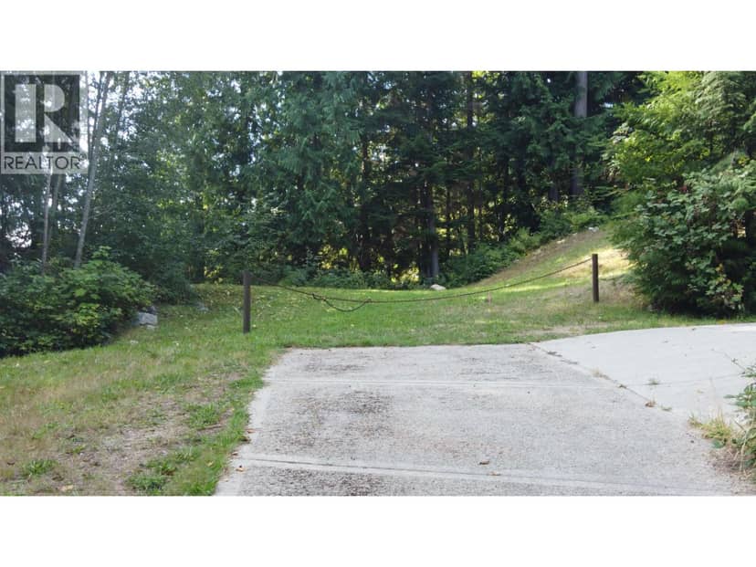 5661 SALMON DRIVE, Sechelt, photo 2