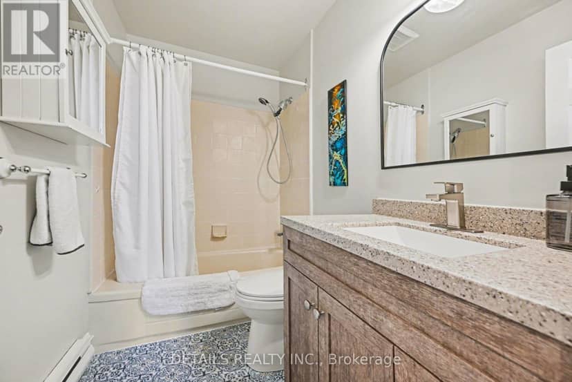 311 - 1 Rosamond Street E — photo 15 of 21