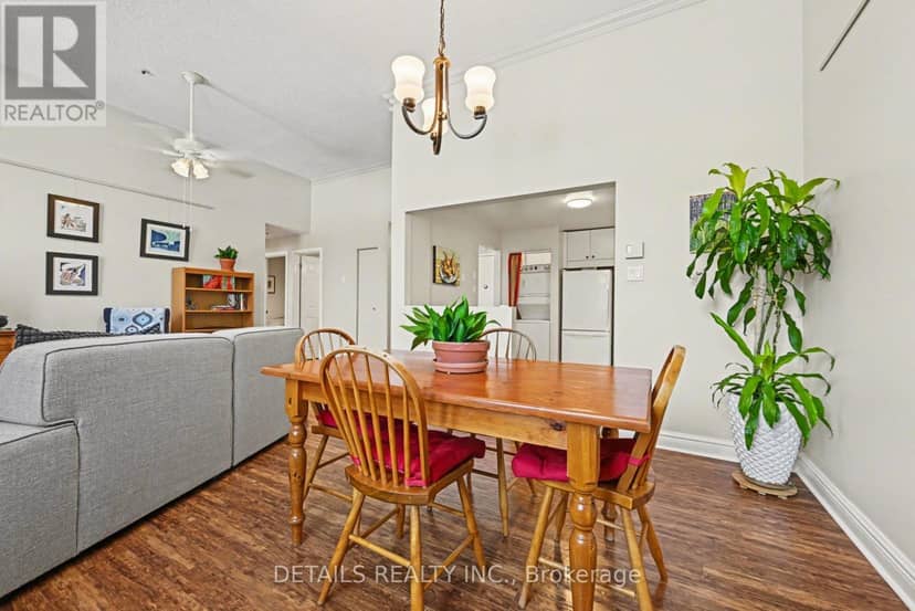 311 - 1 Rosamond Street E — photo 9 of 21