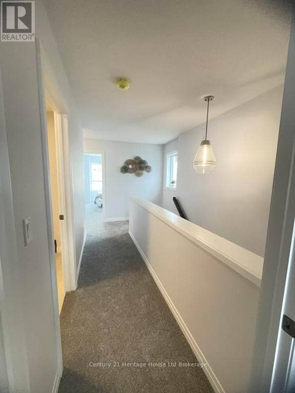 Listing 29610984 — photo 7 of 13