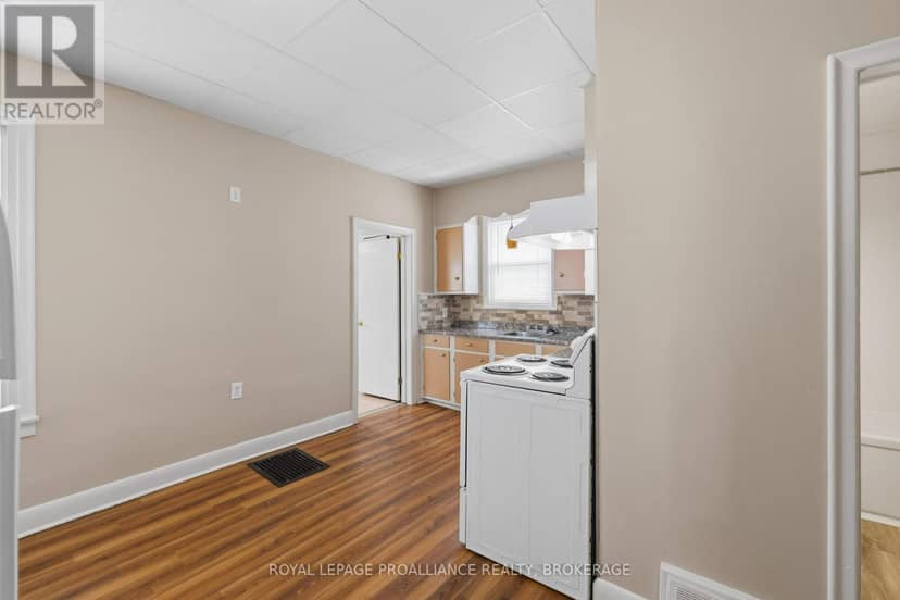 624 Princess Street — photo 19 of 23