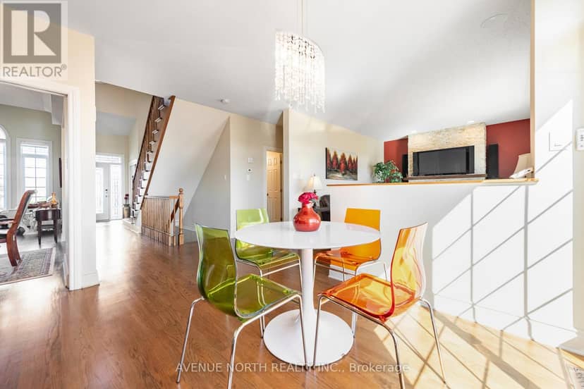 184 Felicity Crescent — photo 16 of 40